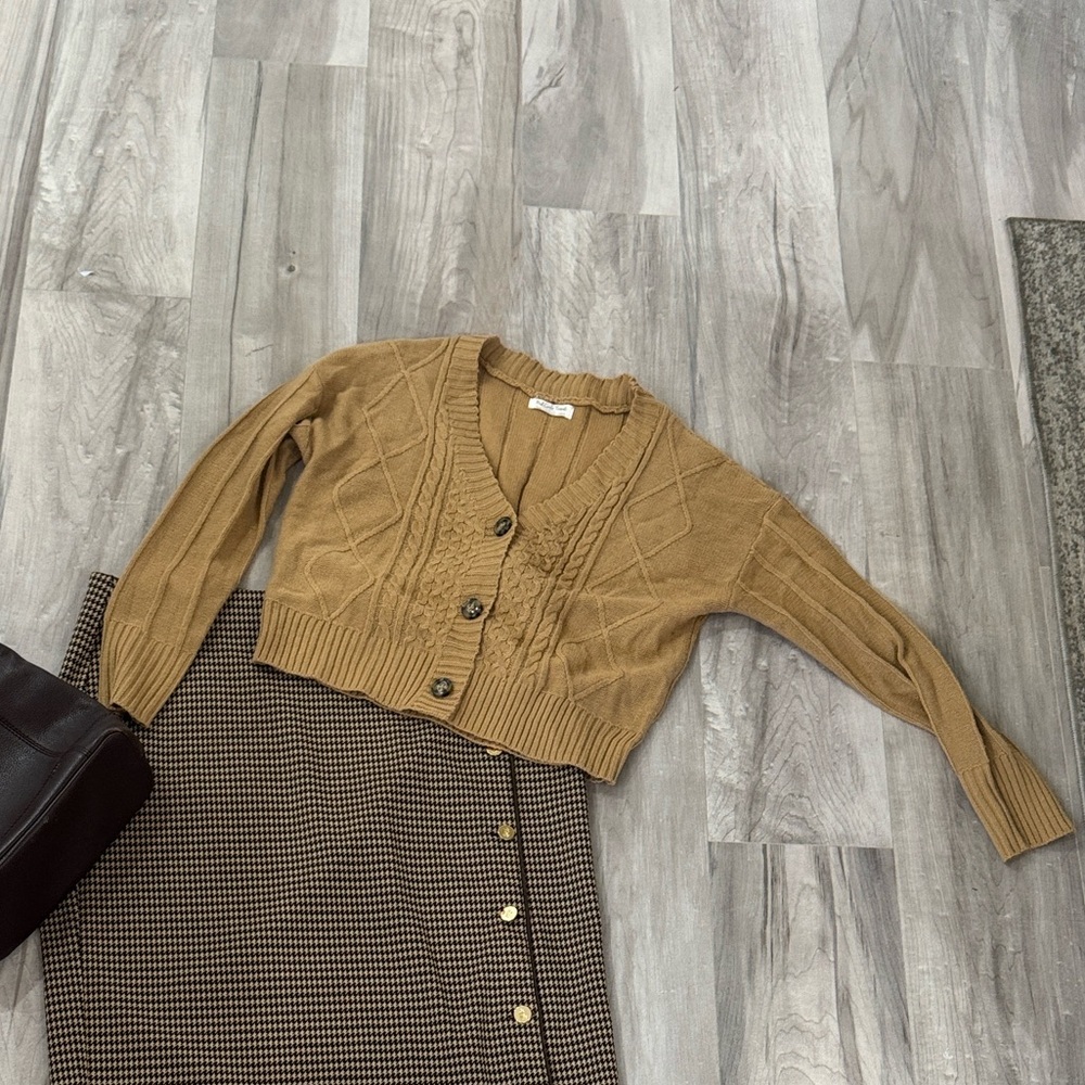 Full Circle trends button up sweater Dark Academia